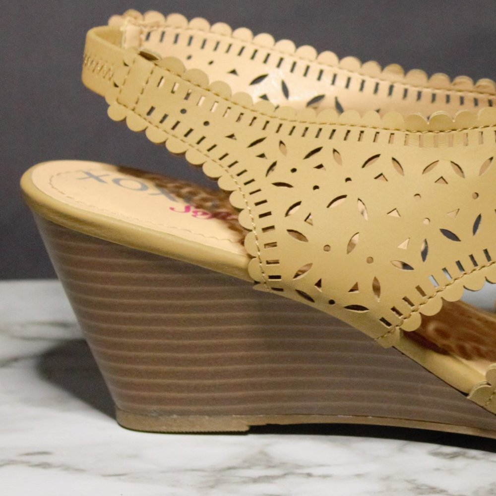 SANDALS - Picture 3 of 5